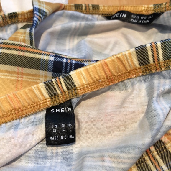 ☀️💛 Shein stretch cropped top and skirt set - Picture 3 of 4